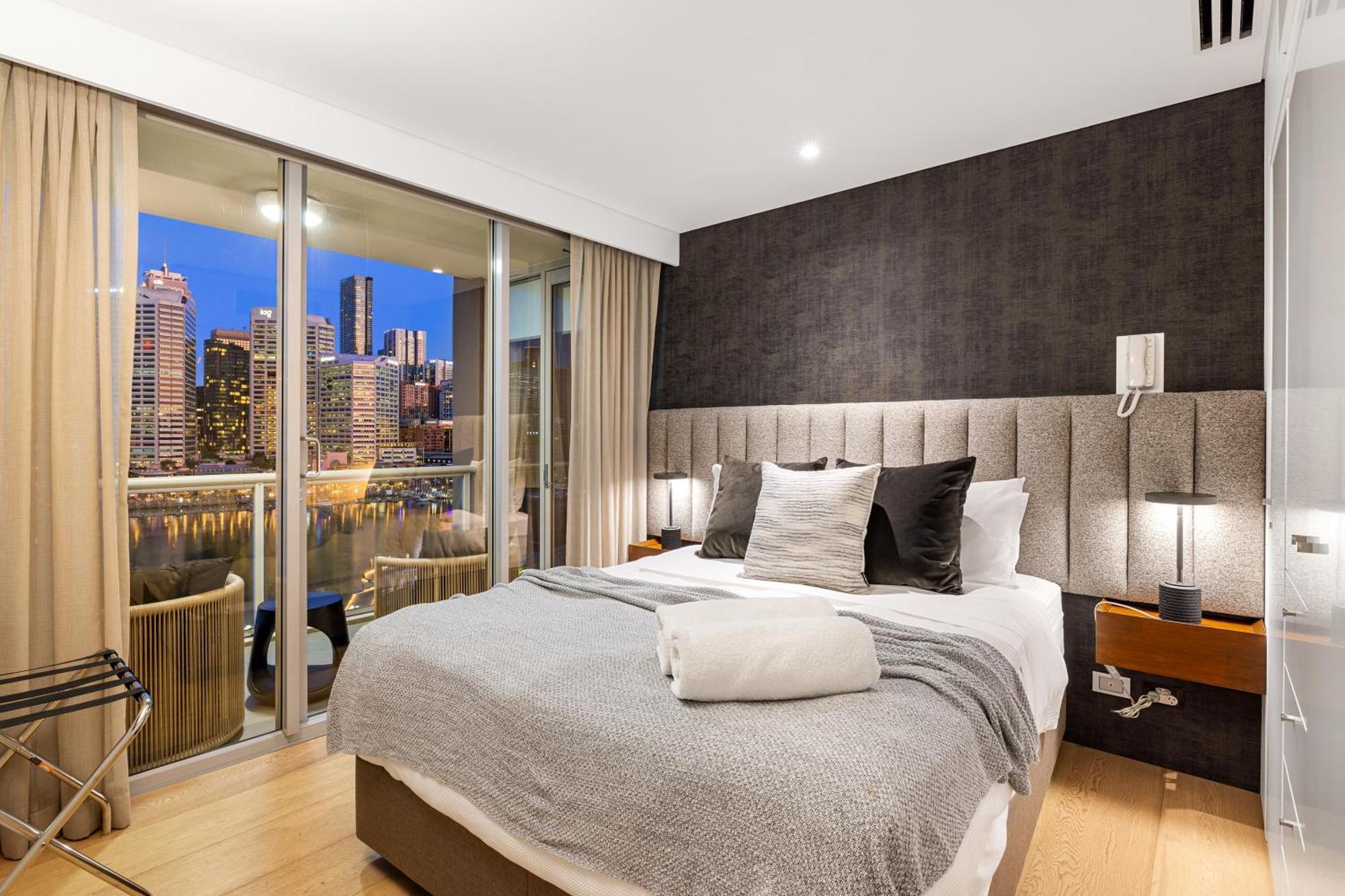 3 Bedroom Darling Harbour Apartment Сідней Екстер'єр фото